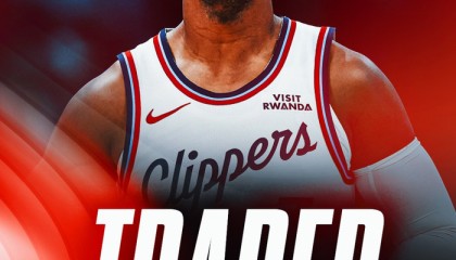 开云体育-快船篮网猛龙交易！保罗被送到多伦多 不会报到+预计被裁掉或易主|克里斯·保罗|奢侈税|Shams|多伦多猛龙队|洛杉矶快船队_新浪体育_新浪新闻