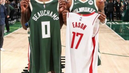 16分钟砍5+1+2！火箭双前锋缺阵，24岁替补变奇兵，比电风扇好用